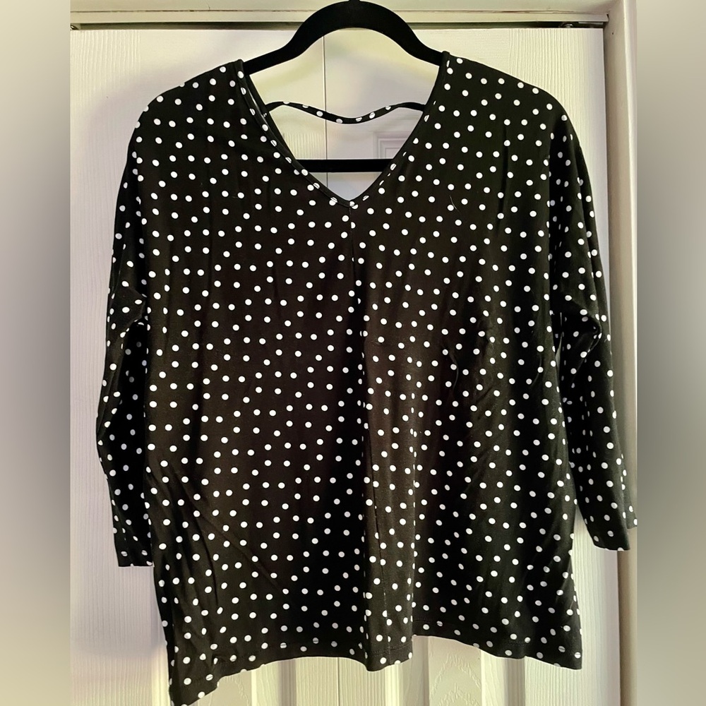 Excellent Condition Ava Sky Polka Dot top